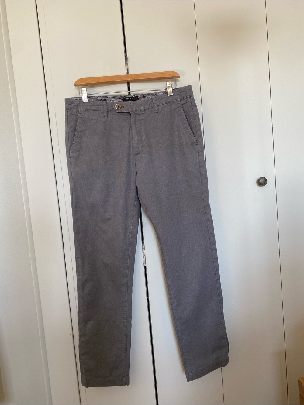 Title: TED BAKER  London Men’s 32R Gray Micro-Check Stretch Chino Trousers